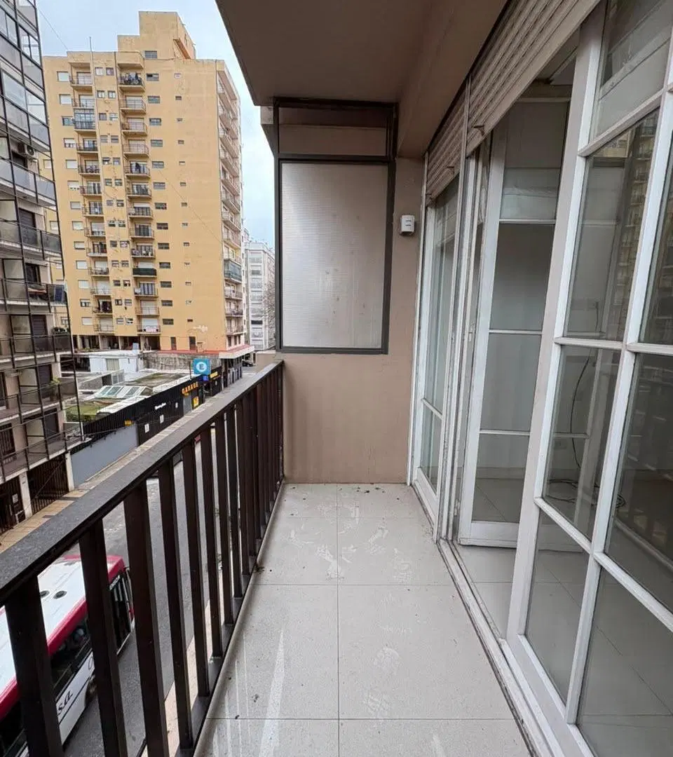 Departamento en Alquiler en Macrocentro 4
