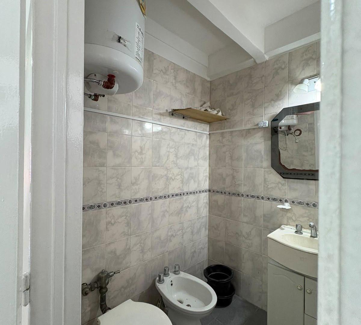 Foto de DEPARTAMENTO 2 AMBIENTES AL FRENTE - ALQUILER 24 MESES, imagen 3