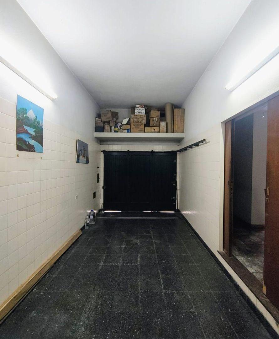 Foto de Amplio PH 4 ambientes al frente con cochera y terraza, imagen 2