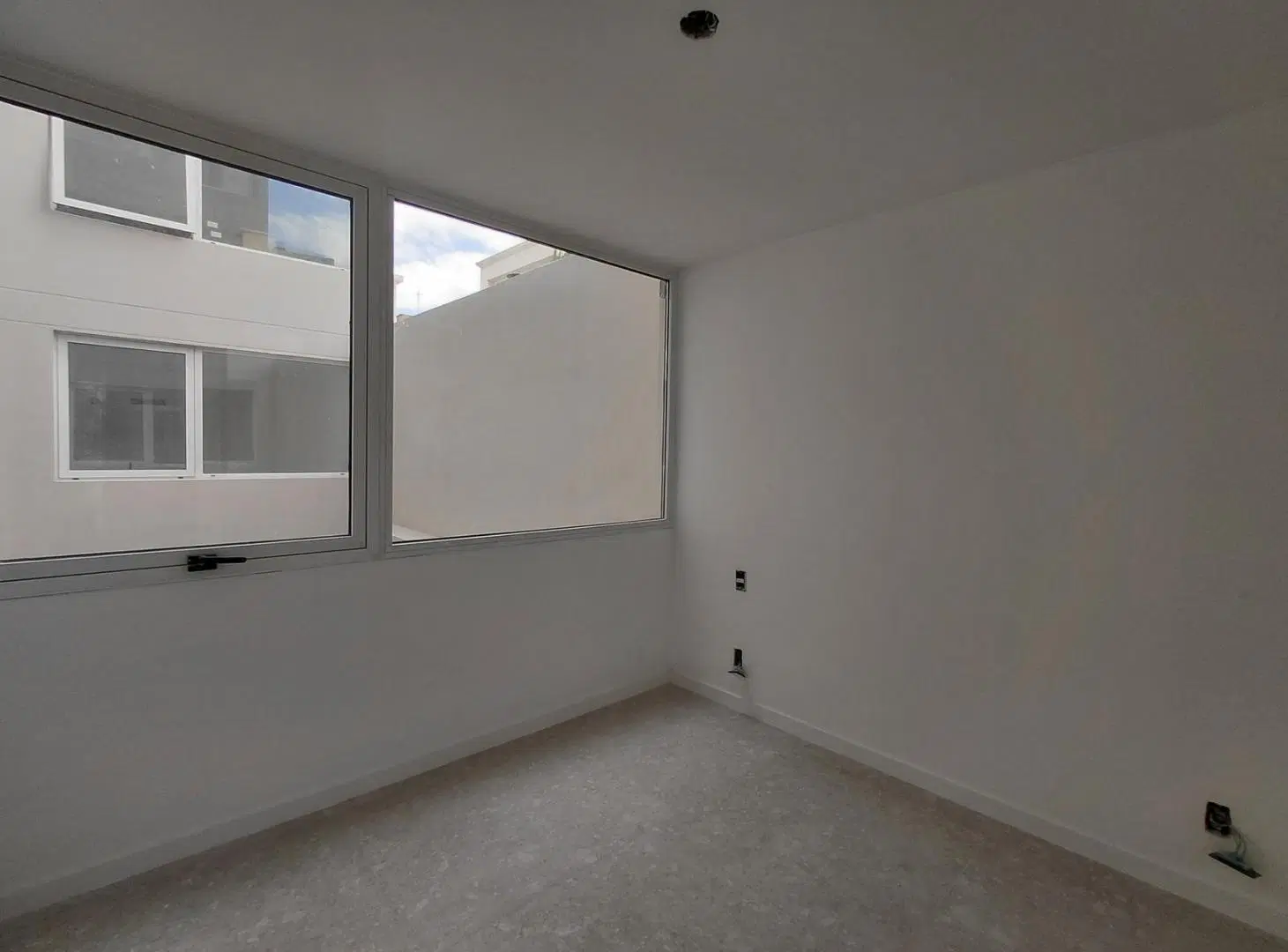 Departamento en VENTA 4 Ambientes al frente con balcón SUM Piscina en Villa DEVOTO 4