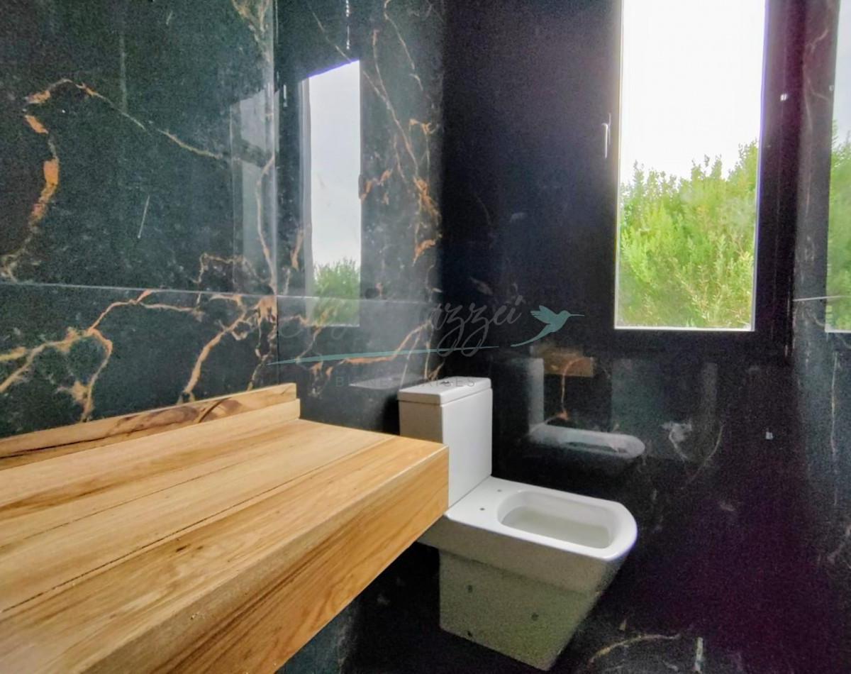 Casa en Venta - Costa Esmeralda 1