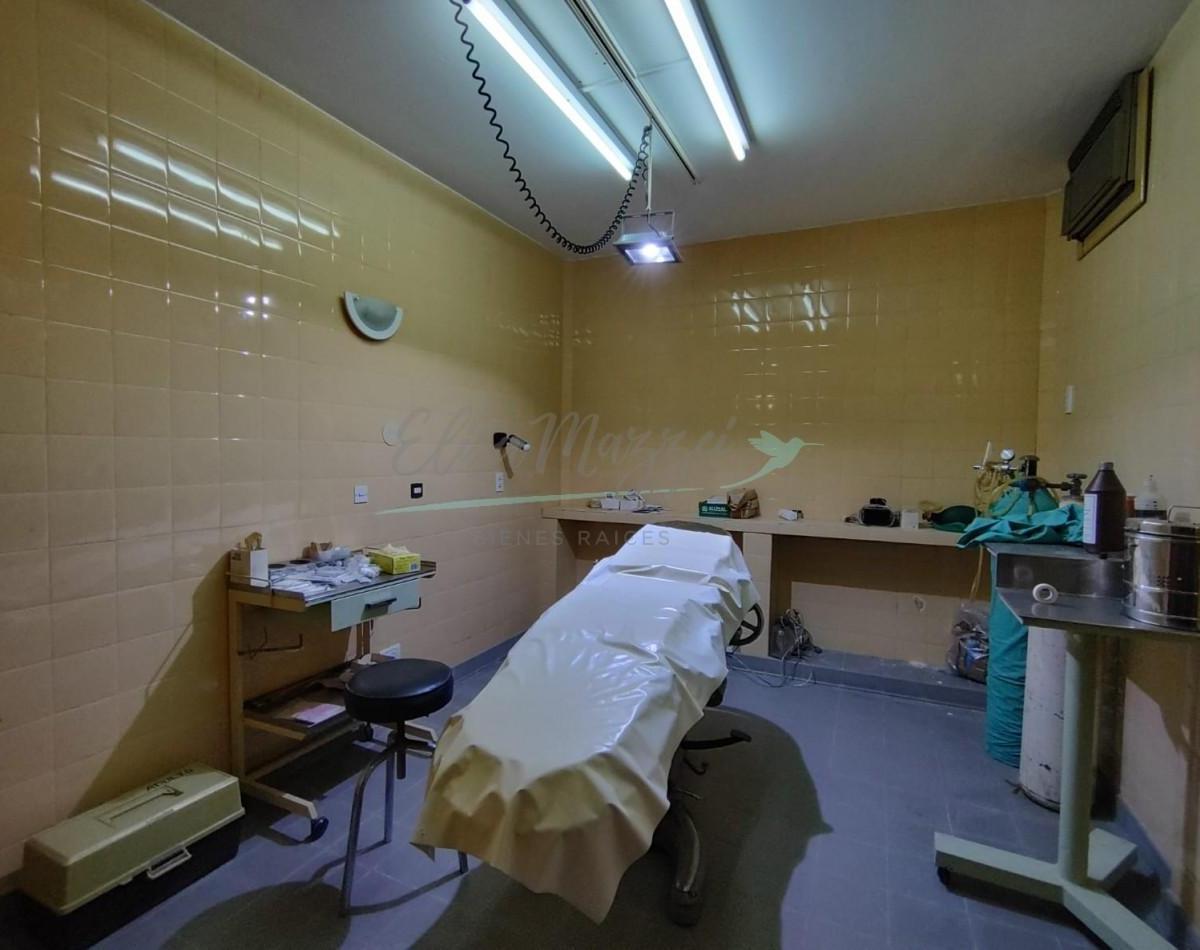 Clinica en Venta con Departamentos - Pinamar Centro 1