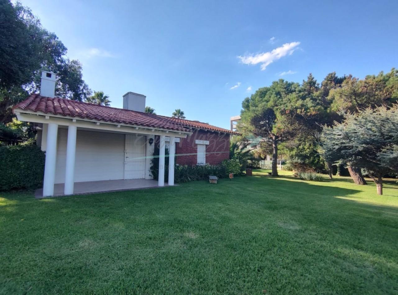 CASA EN ALQUILER A METROS DEL MAR - VERANO 2026 - PINAMAR
