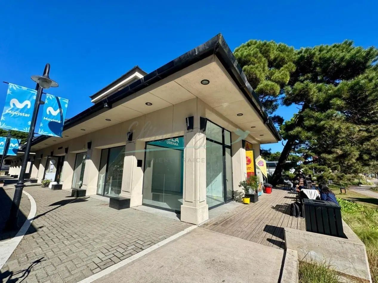 LOCAL COMERCIAL EN ALQUILER - PINAMAR 4