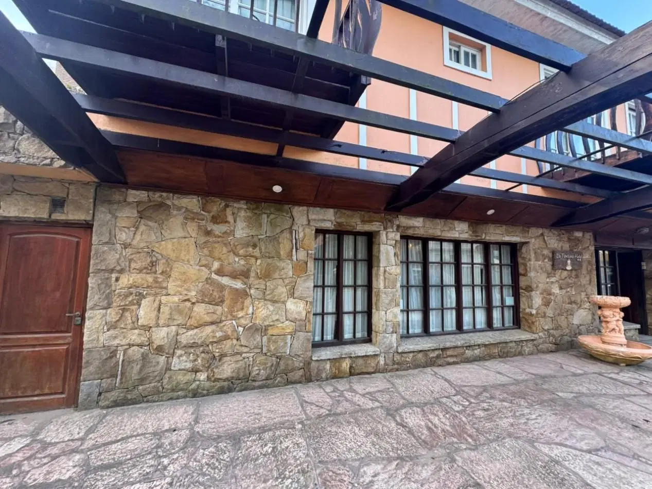 HOTEL EN VENTA A METROS DEL MAR - VILLA GESELL 5