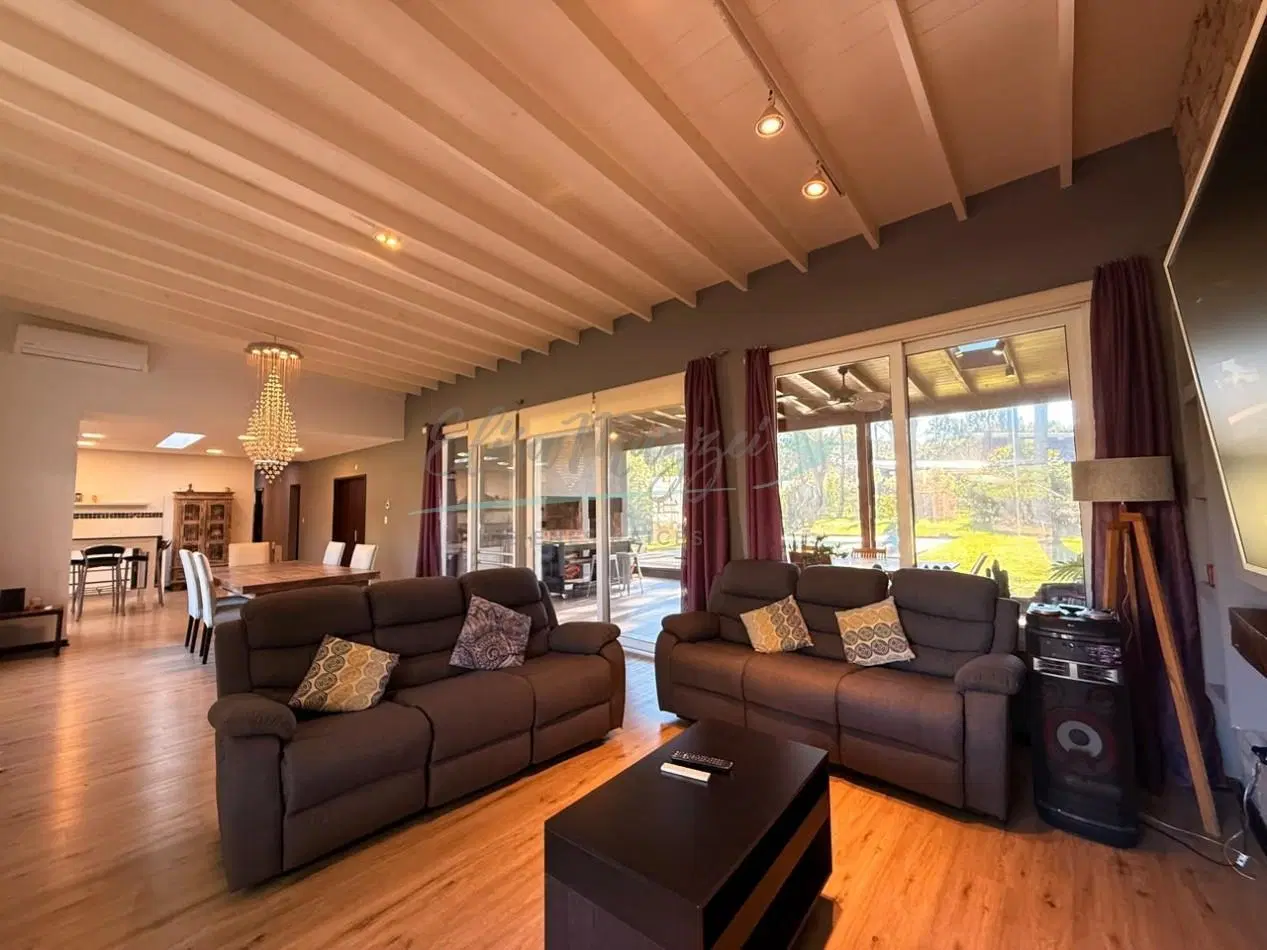 CASA EN VENTA - LA HERRADURA PINAMAR 4