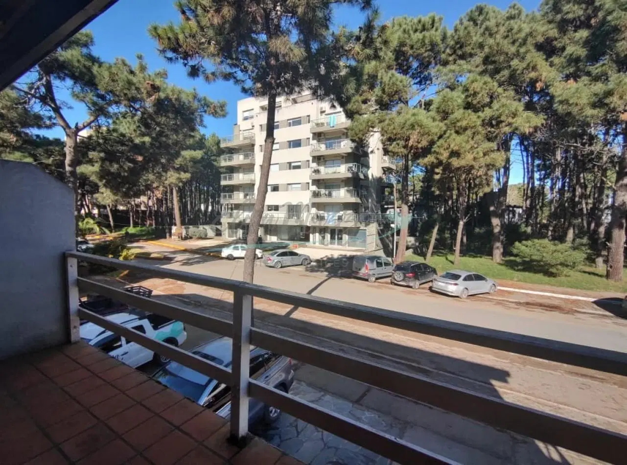 DEPARTAMENTO TRES AMBIENTES EN ALQUILER ANUAL - PINAMAR CENTRO 5