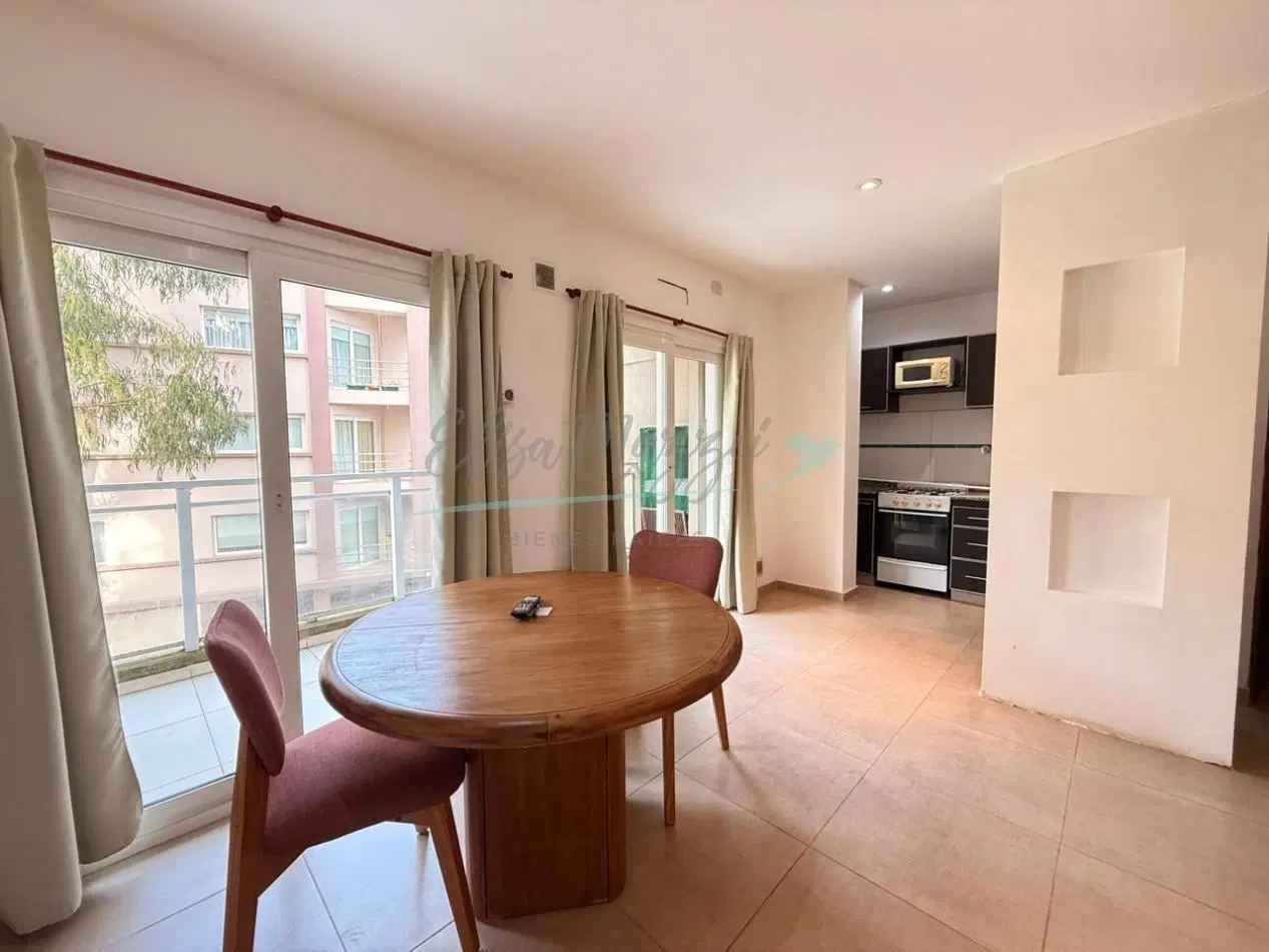 DEPARTAMENTO MONOAMBIENTE EN ALQUILER ANUAL - PINAMAR CENTRO 3