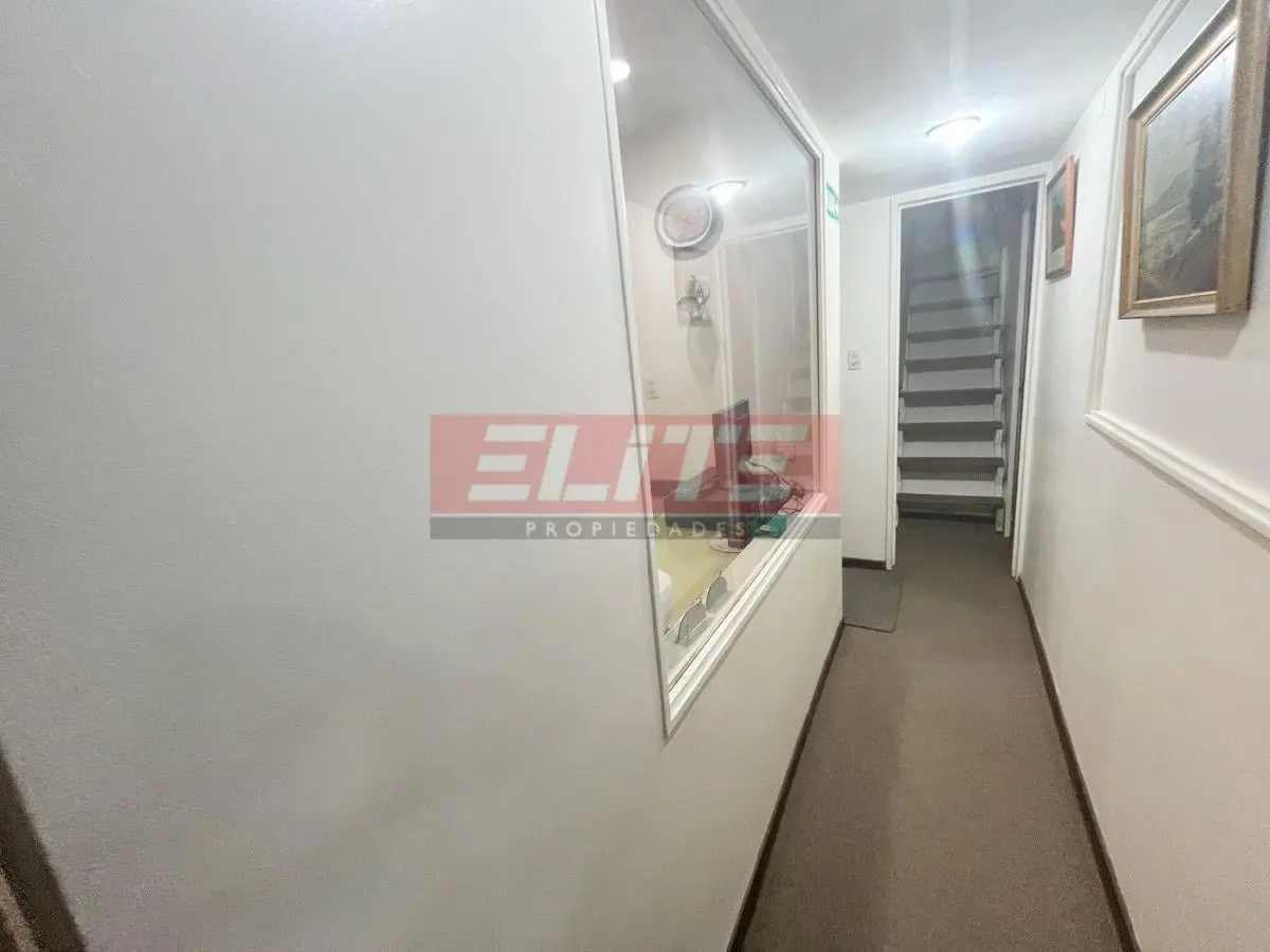 Consultorio en planta baja en inmejorable ubicación, a 100 metros de Av. Santa fe 4