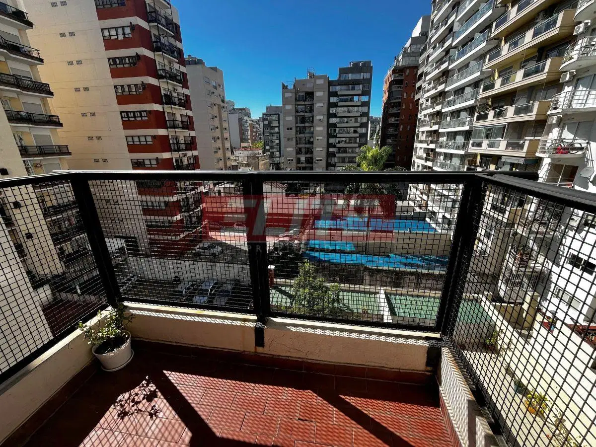 Depto 2 amb con balcon al contrafrente y cocina separada 3