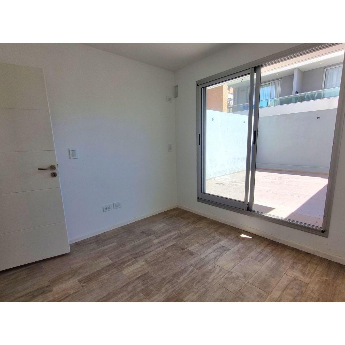 ITALIA 1276 - DEPARTAMENTO DE 1 DORMITORIO CON PATIO - A ESTRENAR -