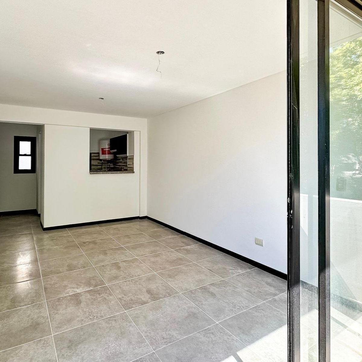 SANTIAGO 1431 - DEPARTAMENTO 1 DORMITORIO - BALCON AL FRENTE -