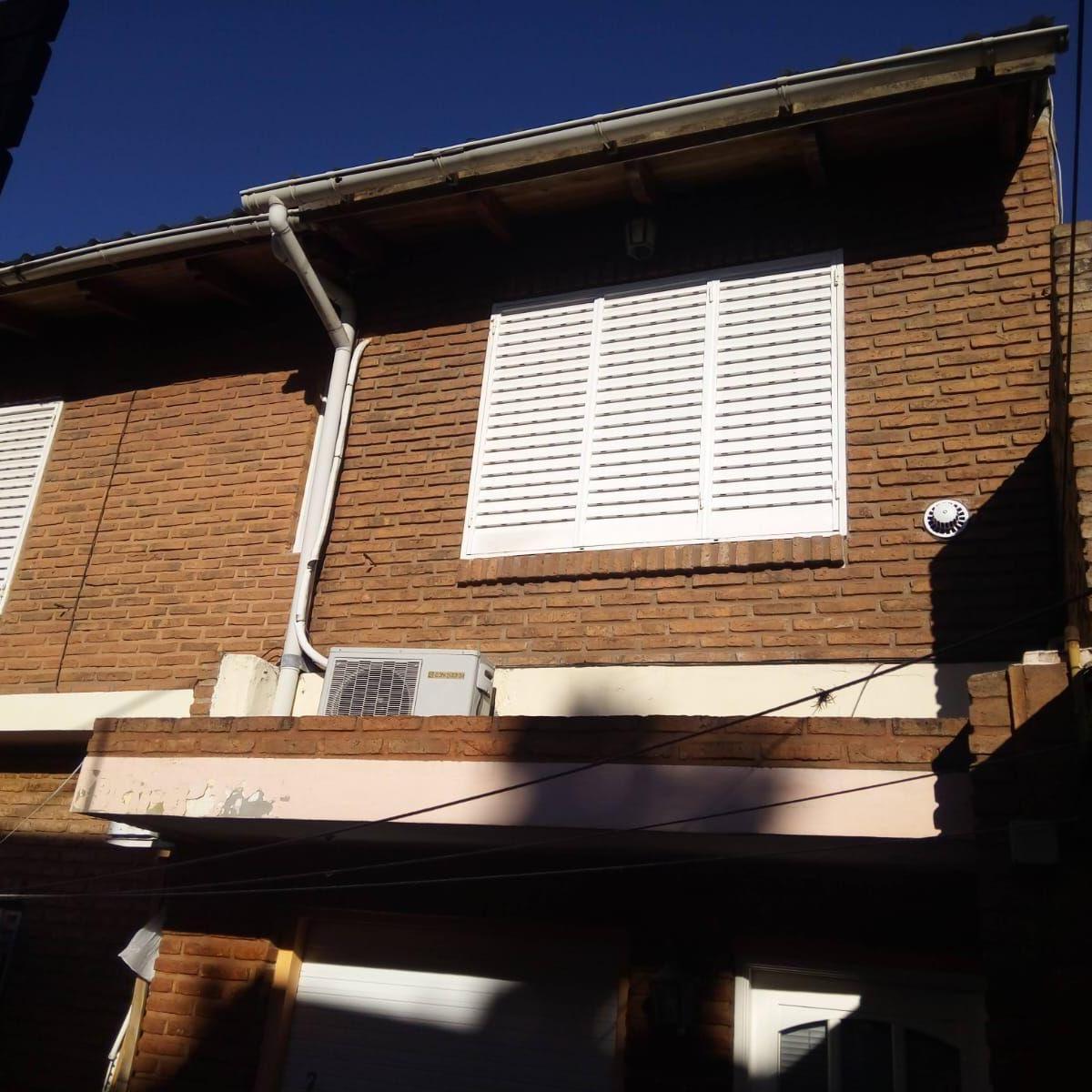 - Excelente - Casa 3 Dorm. - Pasillo 5