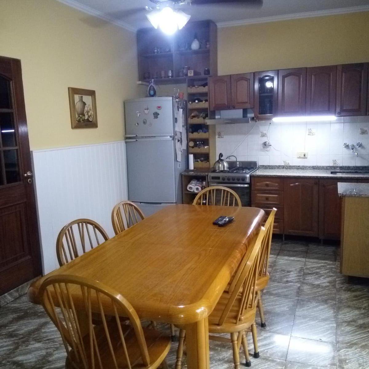 - Excelente - Casa 3 Dorm. - Pasillo 2