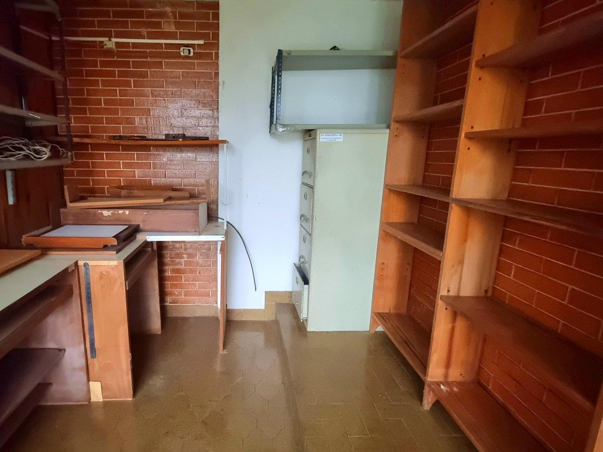 Casa con Cochera Sobre Terreno de 525 m² - Pintor Musto Esquina Agüero 5