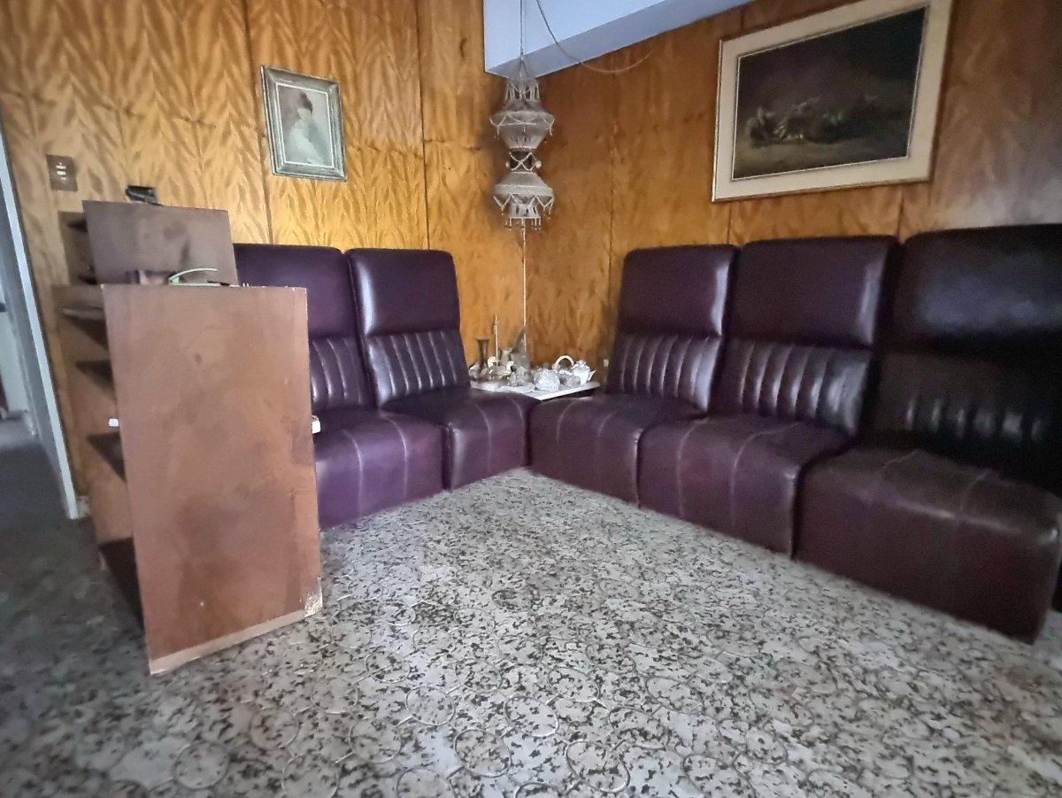 Casa con Cochera Sobre Terreno de 525 m² - Pintor Musto Esquina Agüero 2