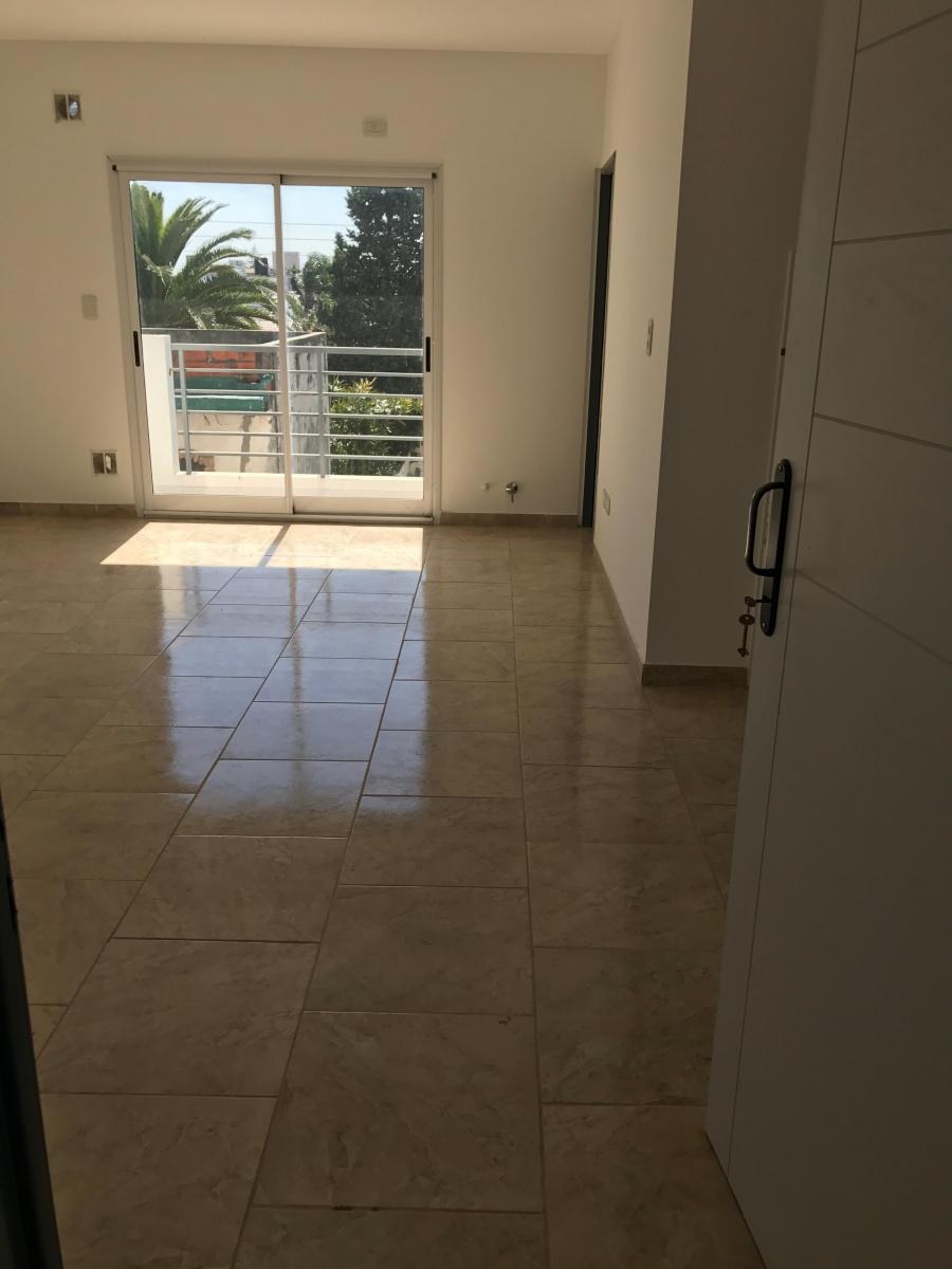 ¡Nuevo Valor! Departamento a Extrenar Villa Luzuriaga 5