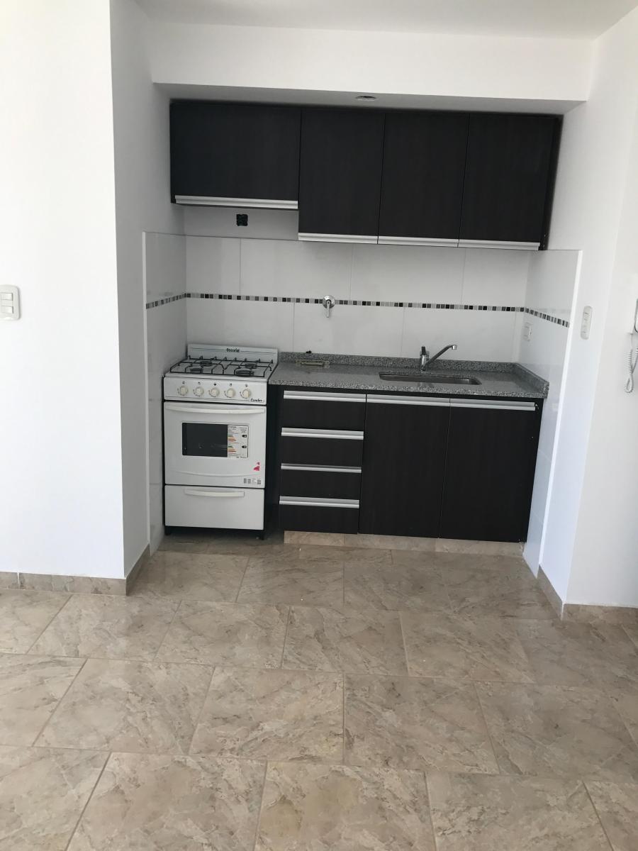 ¡Nuevo Valor! Departamento a Extrenar Villa Luzuriaga 3