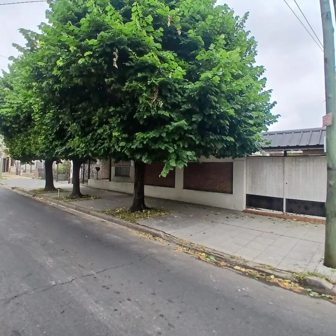 CASA EN VENTA 4 AMBIENTES RAMOS MEJIA 2