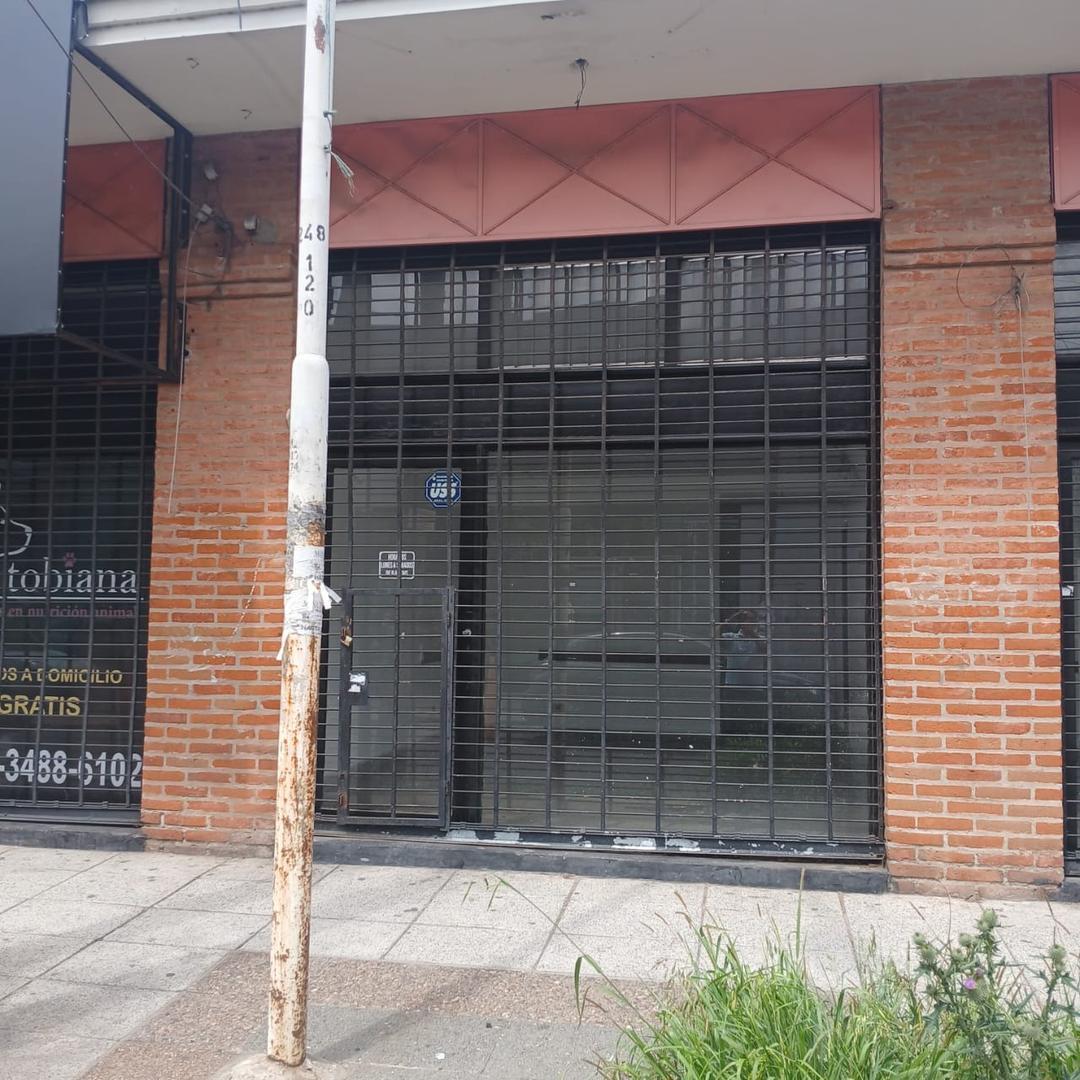 Foto de ALQUILER LOCAL ISIDRO CASANOVA, imagen 1