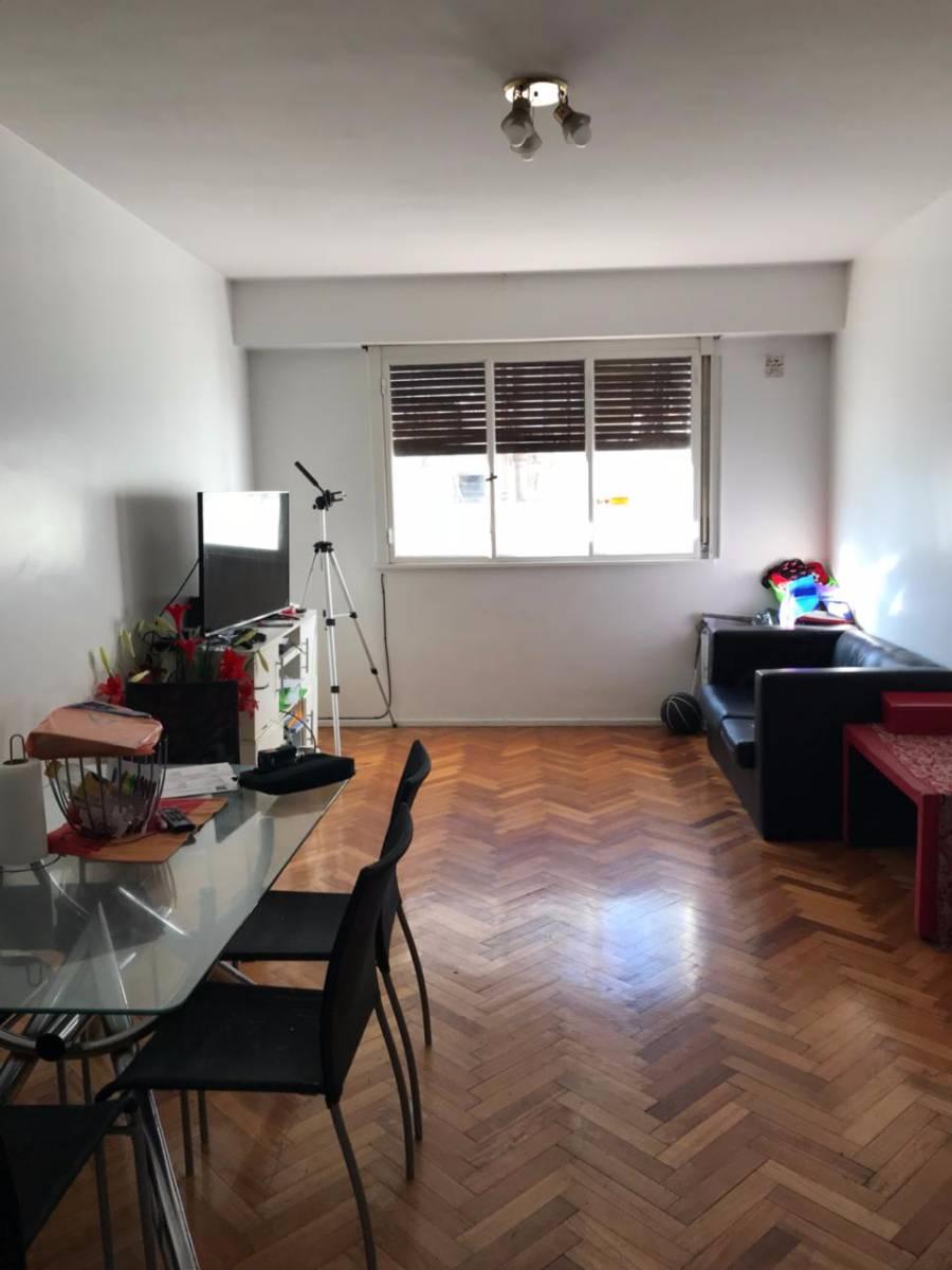 Foto de GRAN OPORTUNIDAD DEPARTAMENTO VALENTIN GOMEZ 2900 3 AMBIENTES, imagen 2