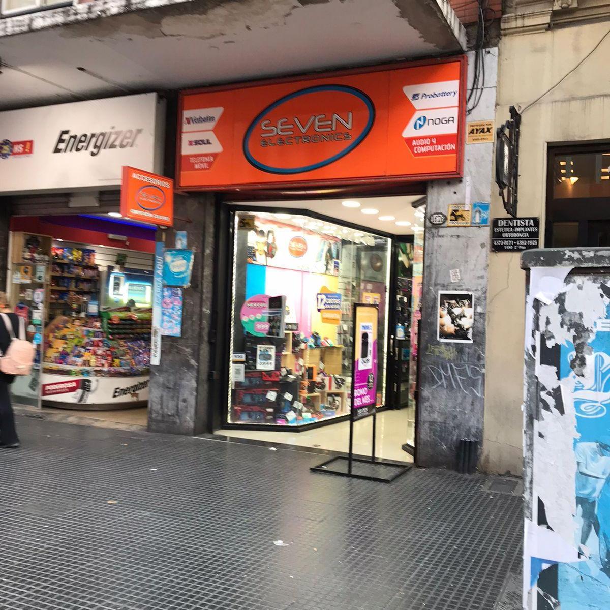 Foto de AV CORRIENTES AL 1600 SE ALQUILA LOCAL A 10 MTS DEL COMPLEJO LA PLAZA, imagen 5