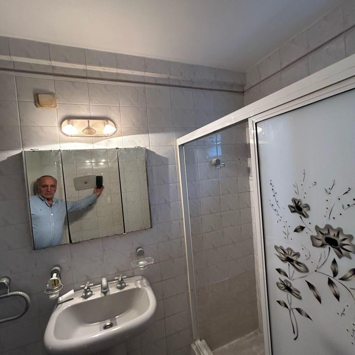 Foto de AZCUENAGA 700 HERMOSO DEPARTAMENTO 4 AMBIENTES CON DEP SERVICIO, imagen 2