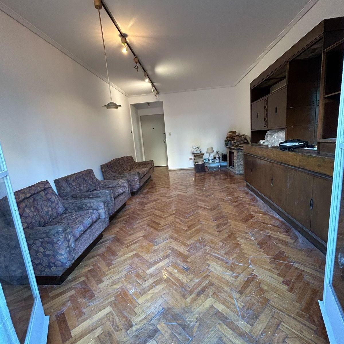 Foto de AZCUENAGA 700 HERMOSO DEPARTAMENTO 4 AMBIENTES CON DEP SERVICIO, imagen 3