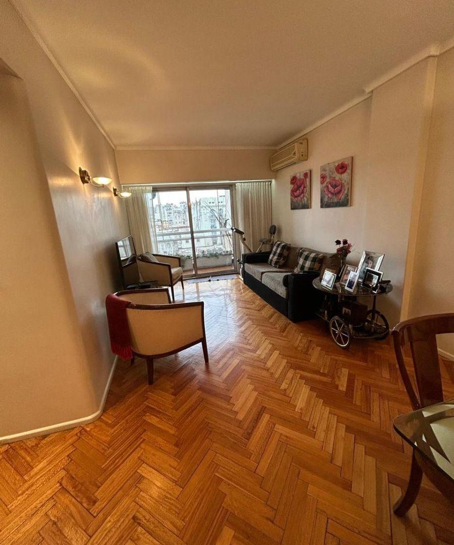 DEPARTAMENTO EN VENTA DE 4AMBIENTES CON DEPENDENCIA Y COCHERA
