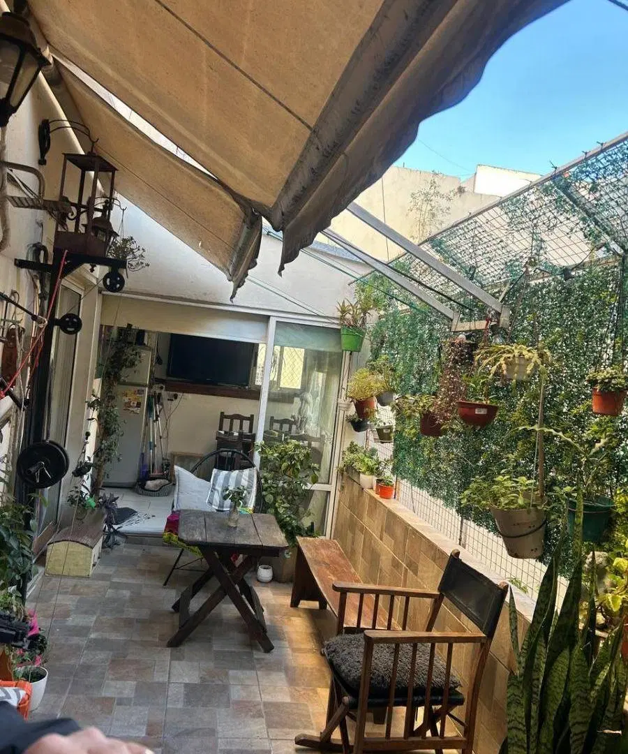 INCREIBLE DEPARTAMENTO CON GRAN BALCON TERRAZA CON PARRILLA ,DUCHA EXTERIOR, 5