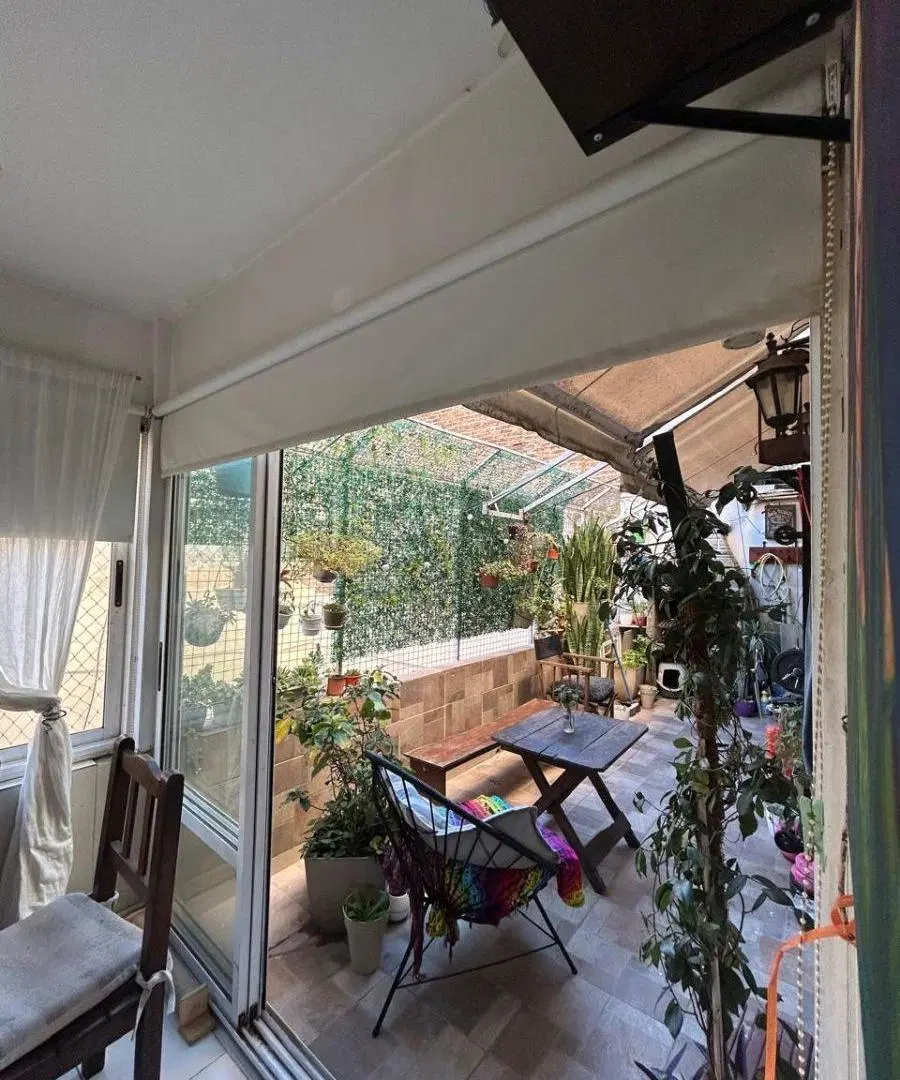 INCREIBLE DEPARTAMENTO CON GRAN BALCON TERRAZA CON PARRILLA ,DUCHA EXTERIOR, 2