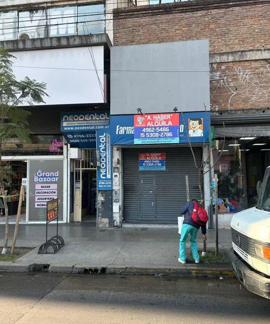 EXCLUSIVO LOCAL EN ALQUILER . !!! NO PAGA EXPENSAS !!! 3