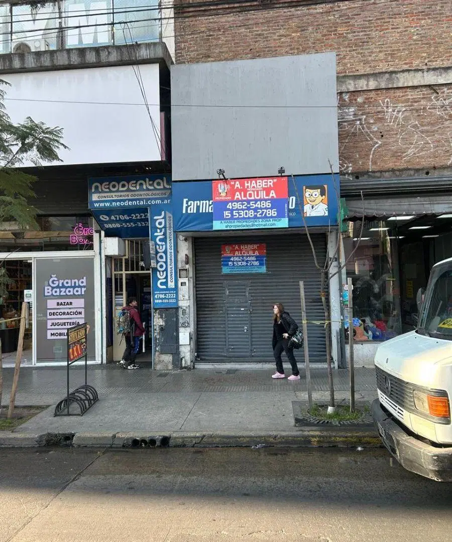 EXCLUSIVO LOCAL EN ALQUILER . !!! NO PAGA EXPENSAS !!! 4