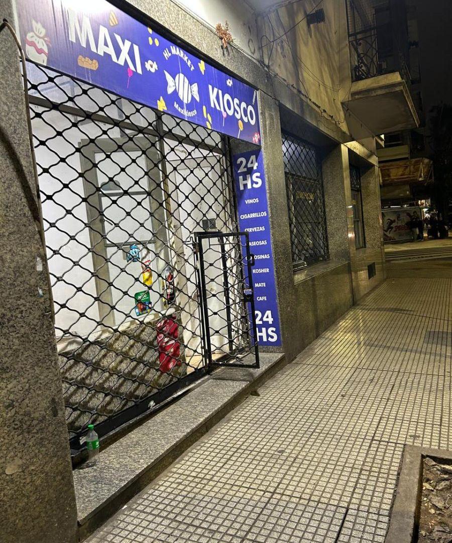 Foto de LOCAL EN ESQUINA TUCUMAN Y BOULOGNE SUR MER, imagen 3