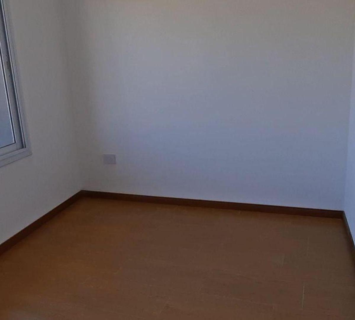 Casa | 4 Ambientes | Espacio Guardacoche | Mercedes 4
