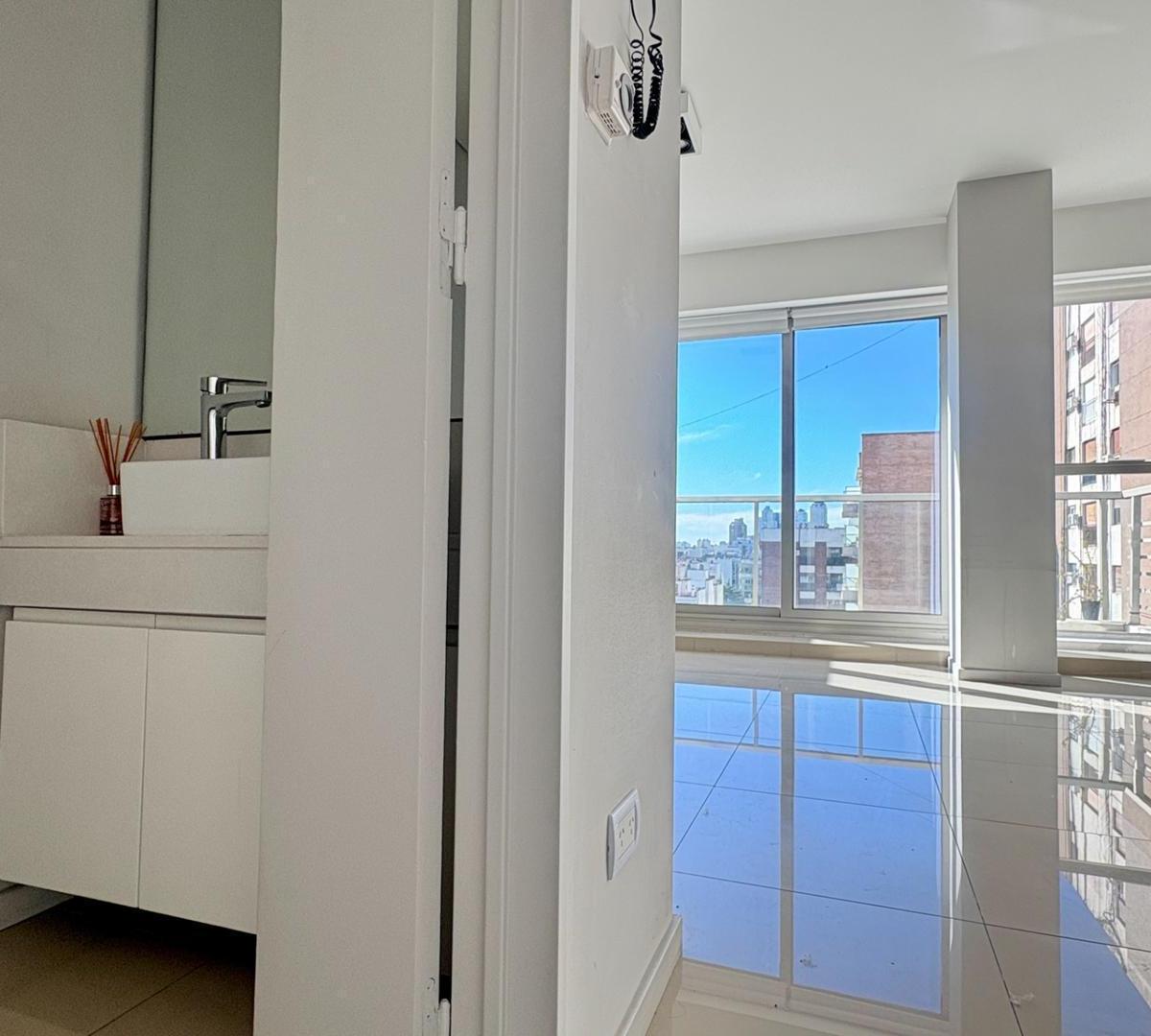 Duplex de 3 ambientes con Terraza propia. Cochera. Amenities