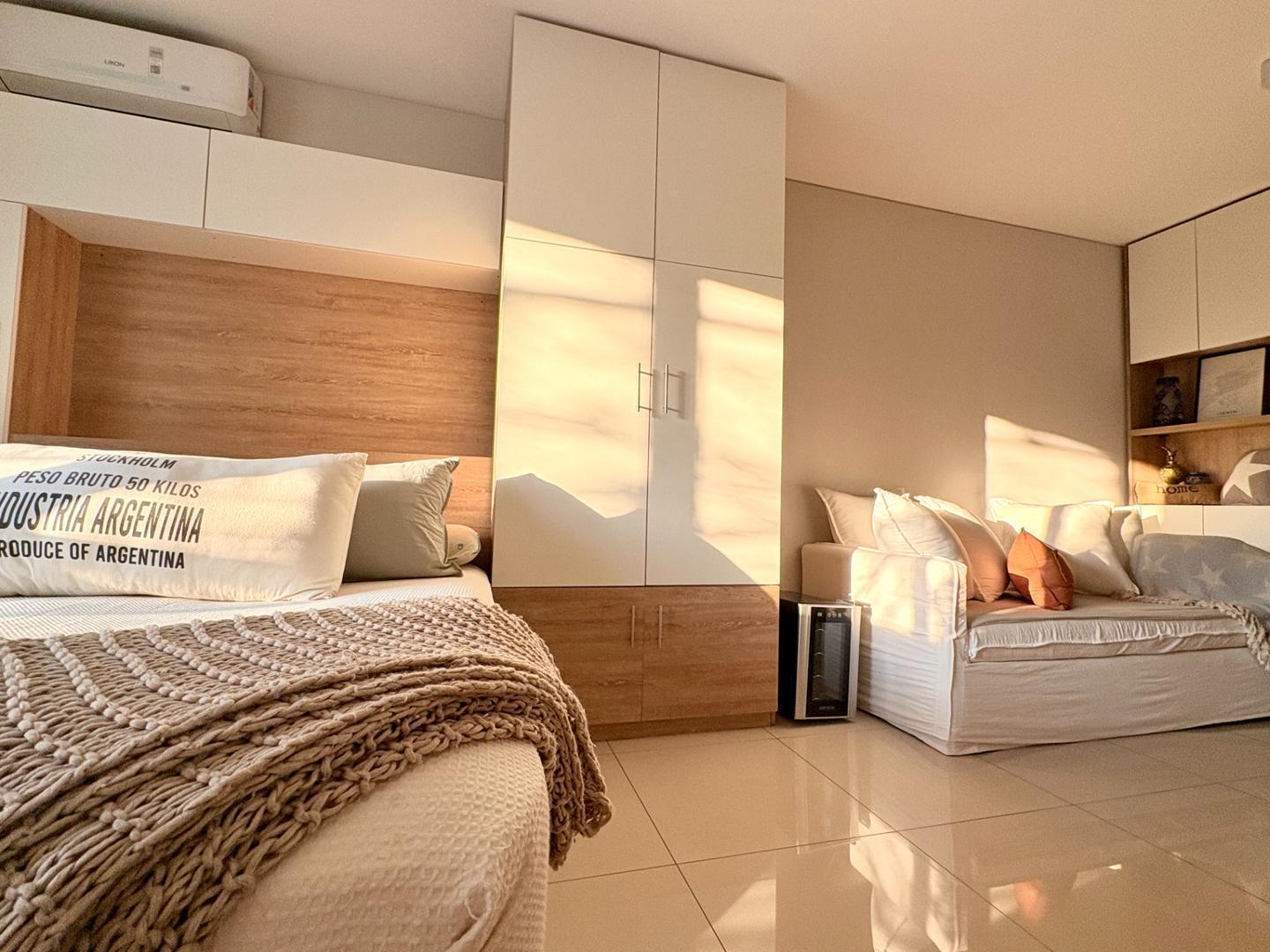 Departamento en alquiler con muebles. Amenities. Liberateur