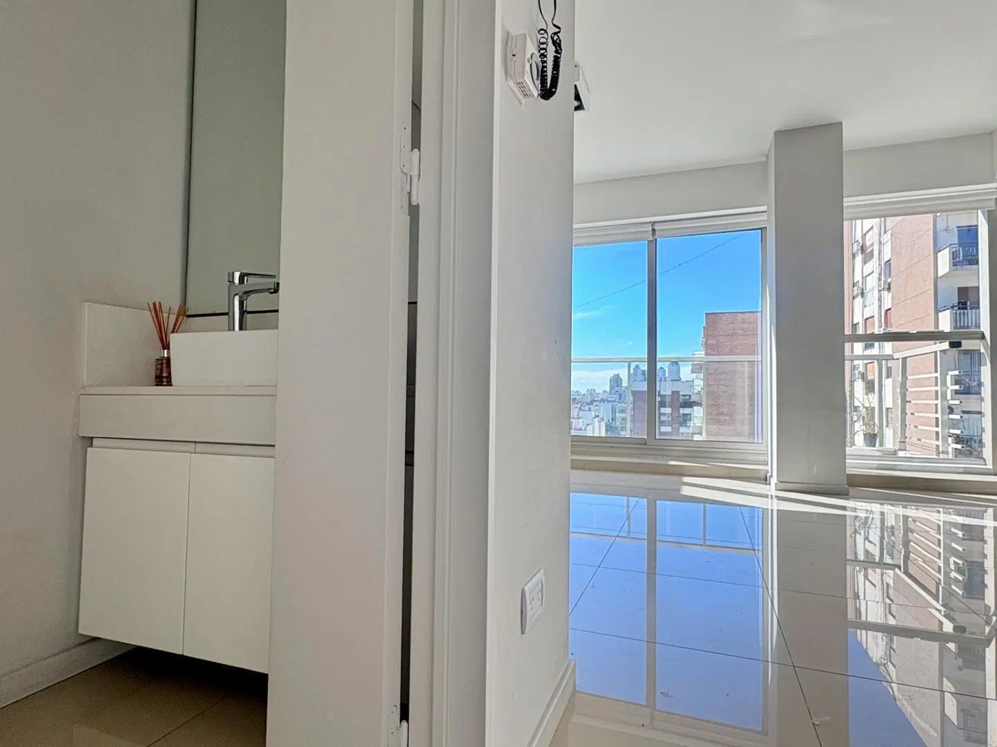 Duplex de 3 ambientes con Terraza propia. Cochera. Amenities 4