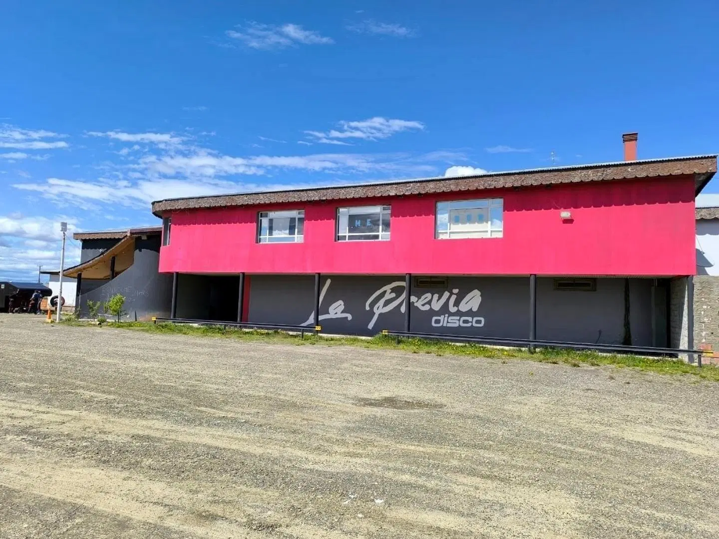 Local Imponente en Rio Gallegos - Multiples Usos 2