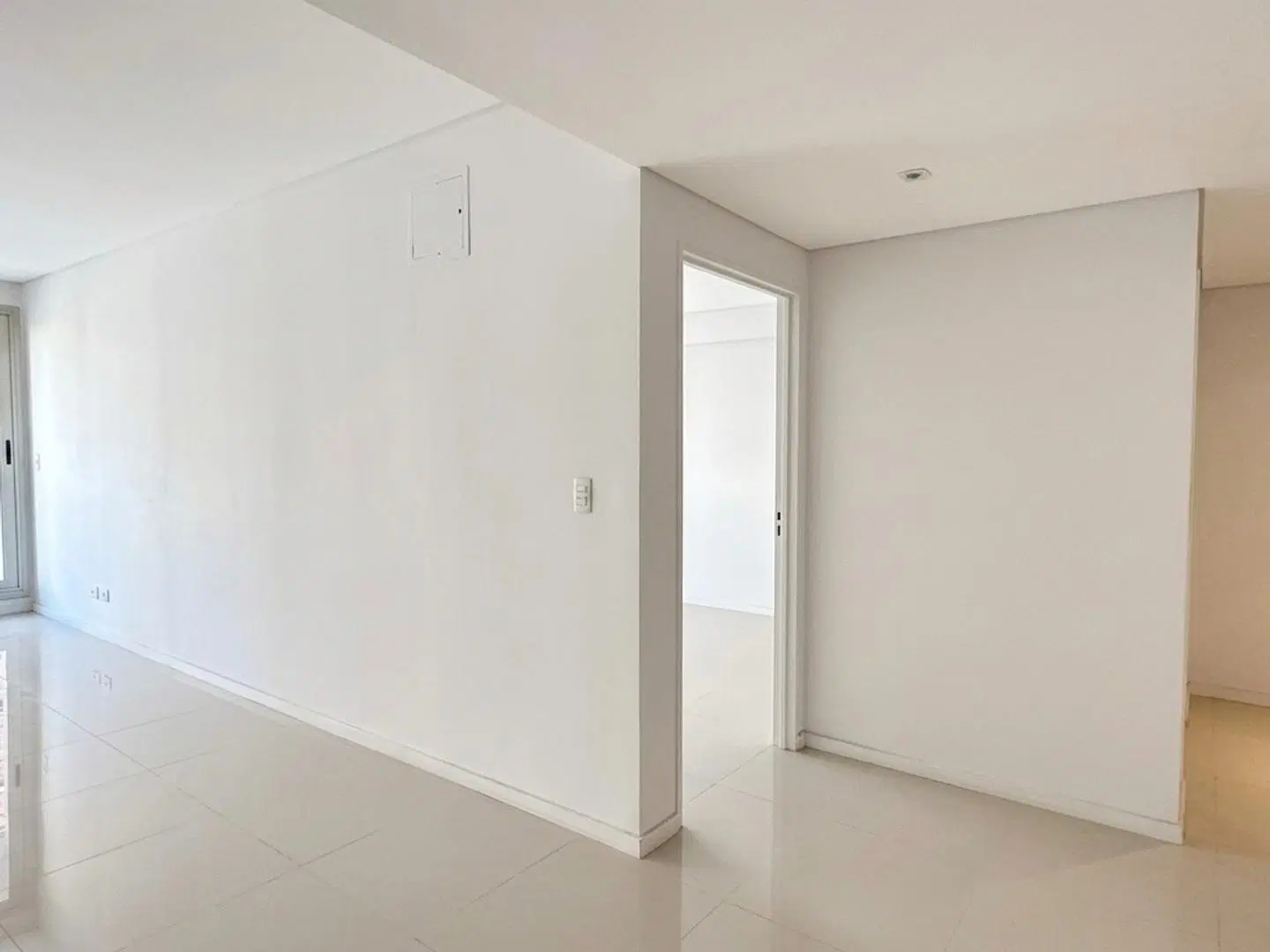 Amplio 2 Ambientes en Edificio Liberateur - Cochera 2