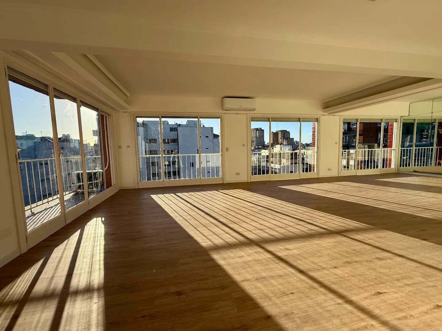 SEMIPISO 5 Ambientes  - Piso Alto 5