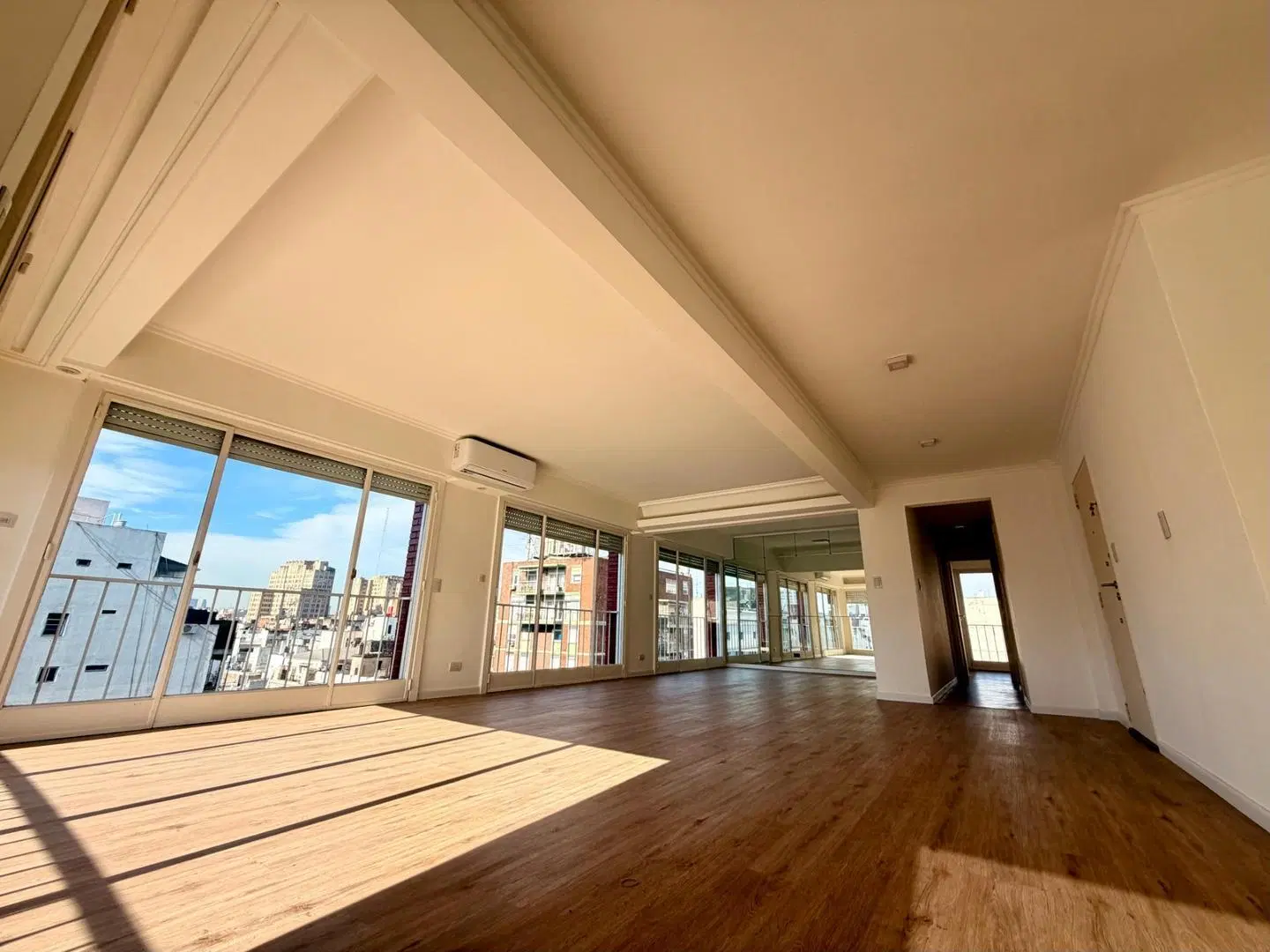 SEMIPISO 4/5 Ambientes - Piso Alto - Recoleta 4
