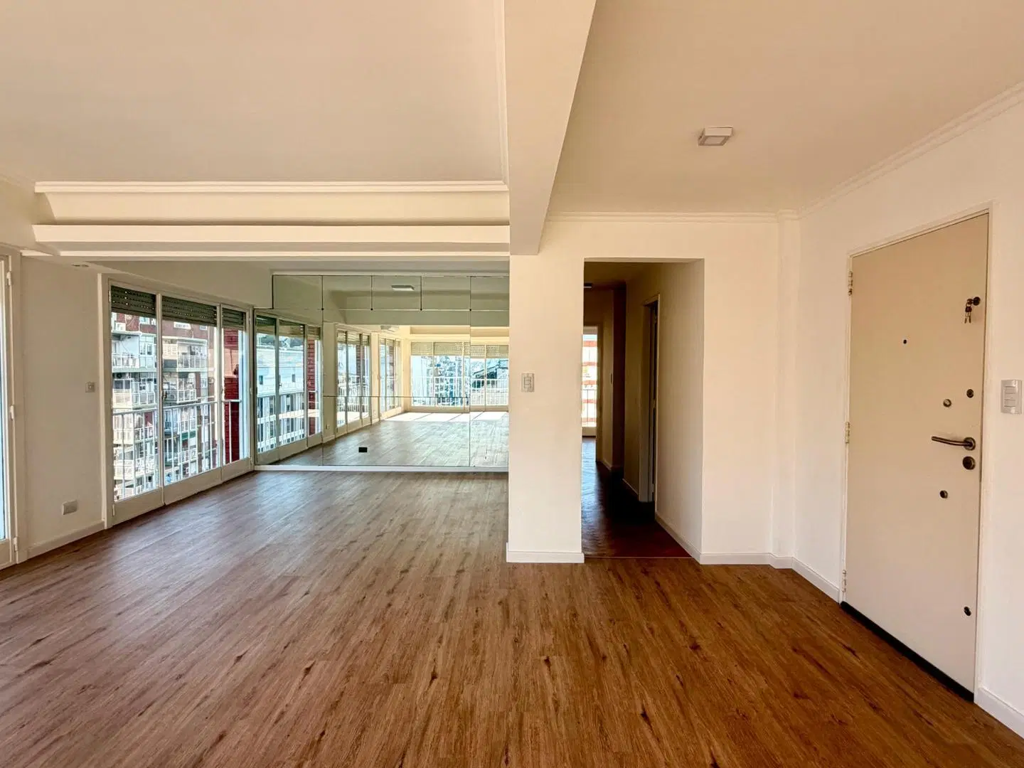 SEMIPISO 4/5 Ambientes  - Piso Alto - Recoleta 2