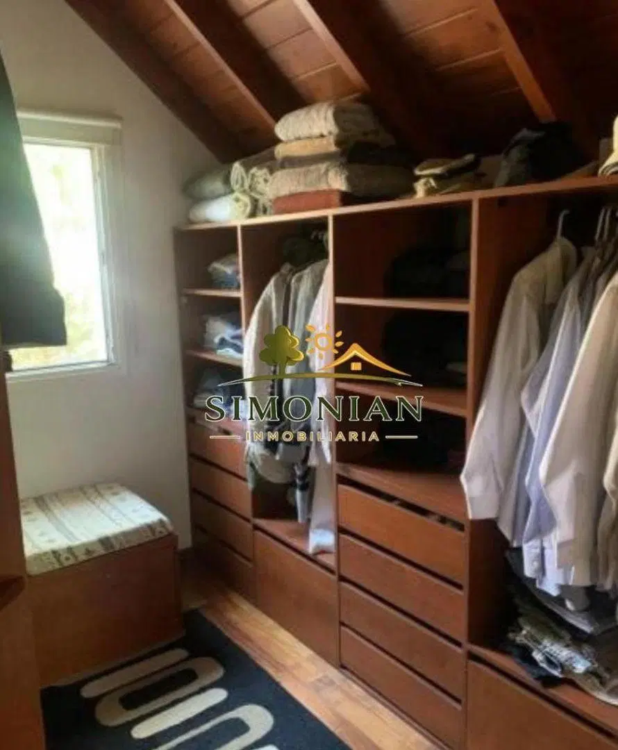EXCEPCIONAL CHALET 4 DORMITORIOS EN VENTA EN COUNTRY BANCO - OPORTUNIDAD. 8