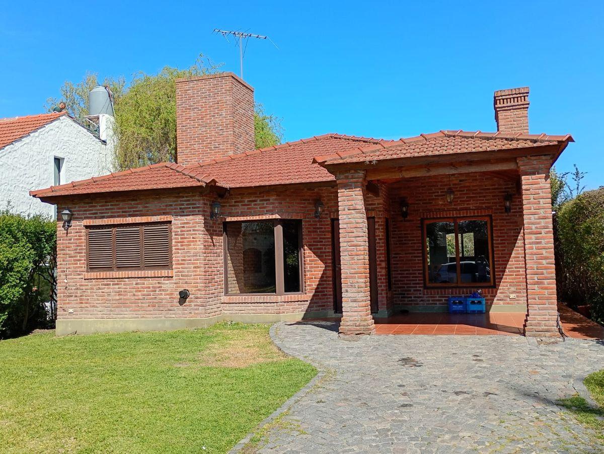 Foto de CHALET TRADICIONAL EN VENTA COUNTRY BANCO PROVINCIA, imagen 3