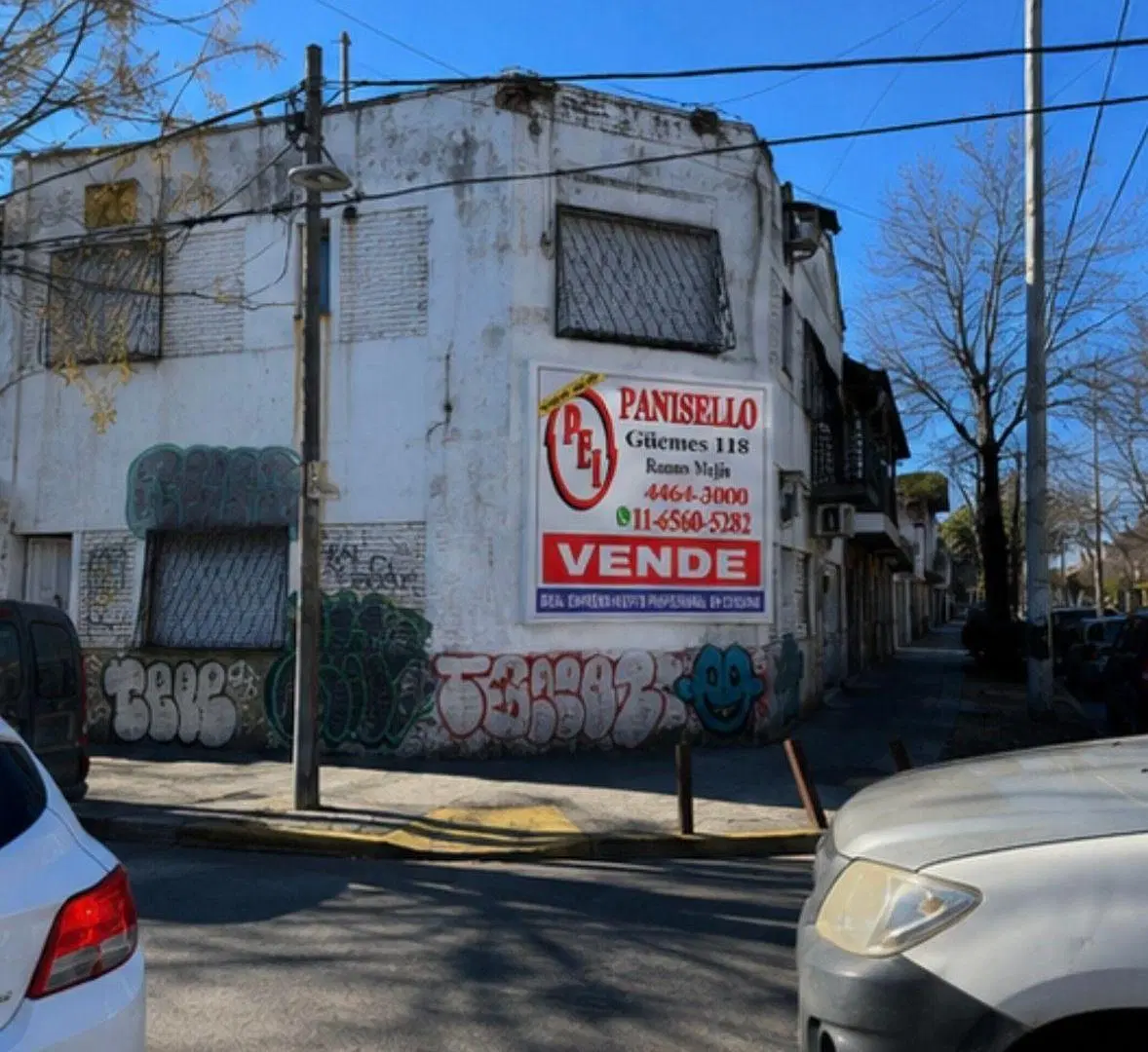 PH DE 171 m² CON 4 DORMITORIOS EN VENTA EN RAMOS MEJIA
CON 17,55 MTS DE FRENTE EN ESQUINA 8