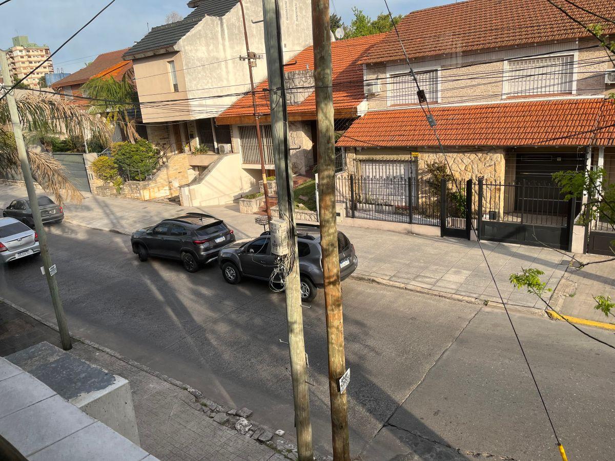 Foto de PH de 136 m² cubiertos con 3 dormitorios en venta en Ramos Mejía, imagen 3