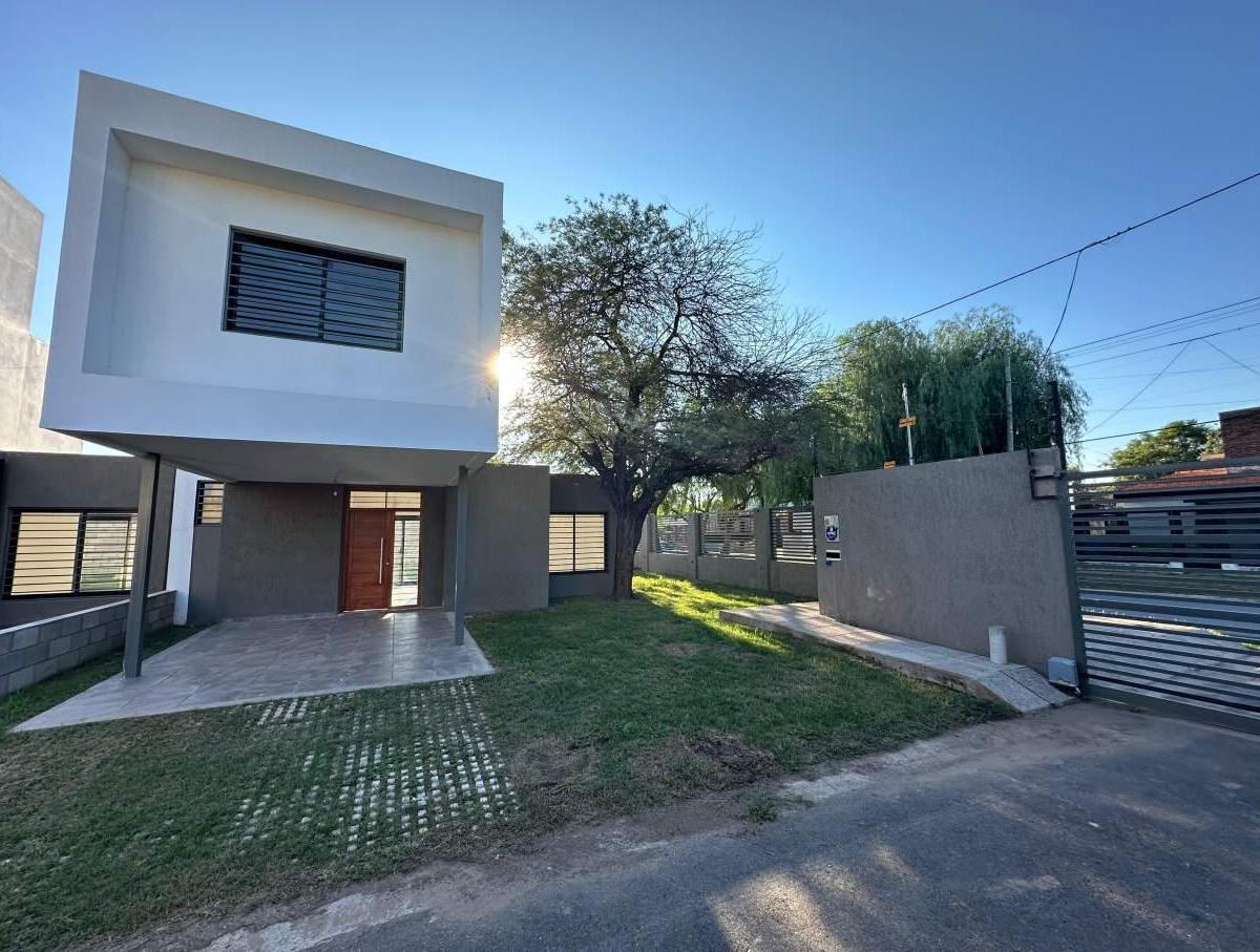 VENTA – Dúplex de 2 dormitorios apto crédito en Argüello