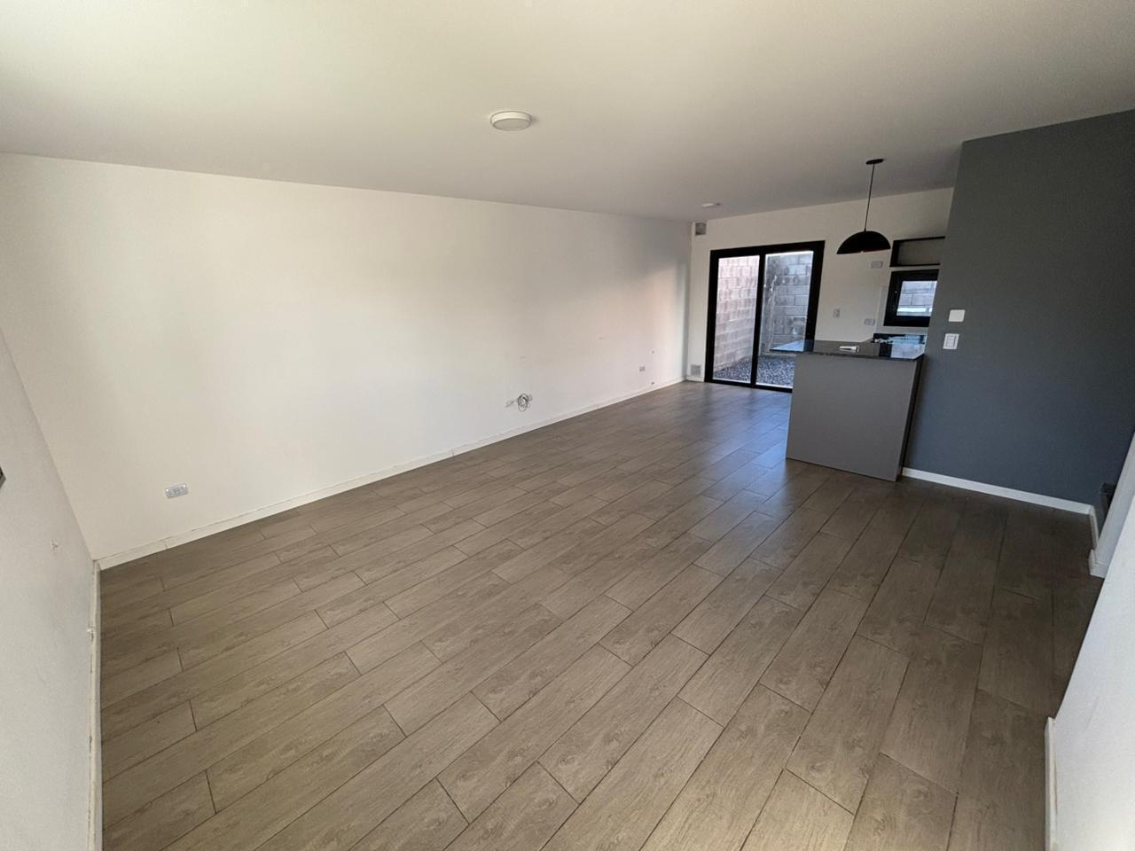 Foto de ALQUILER – Dúplex 2 dormitorios con patio, pileta y asador en Docta, imagen 3