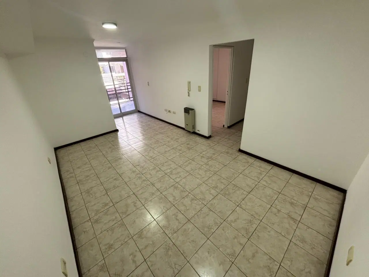 ALQUILER – Departamento de 1 dormitorio con balcón en Nueva Córdoba 2
